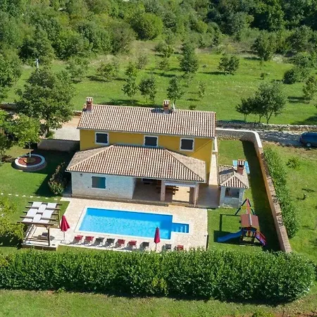 דירה In Minj *